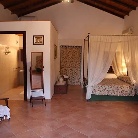 منزل ريفي Masseria Damma